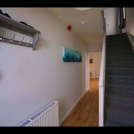 Casa vacanze Warm And Cosy 4 Bedroom In Village *